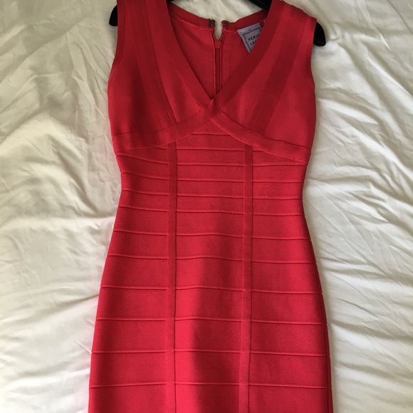 Dark hot pink Herve Leger dress - Picture 3 of 6